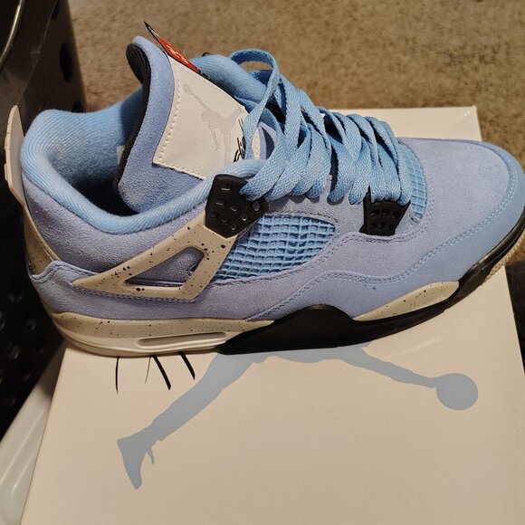 Jordan retro 4 unc main image 6